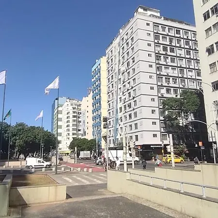 Temporada Copacabana Salu 1